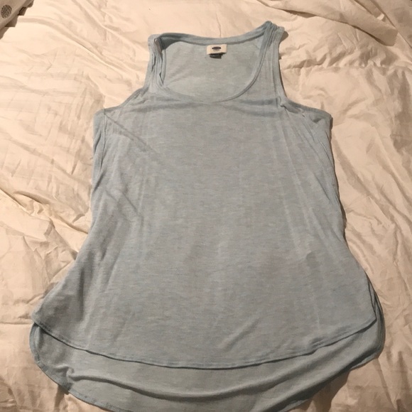 Light blue tulip hem, hi low tank - Picture 1 of 3